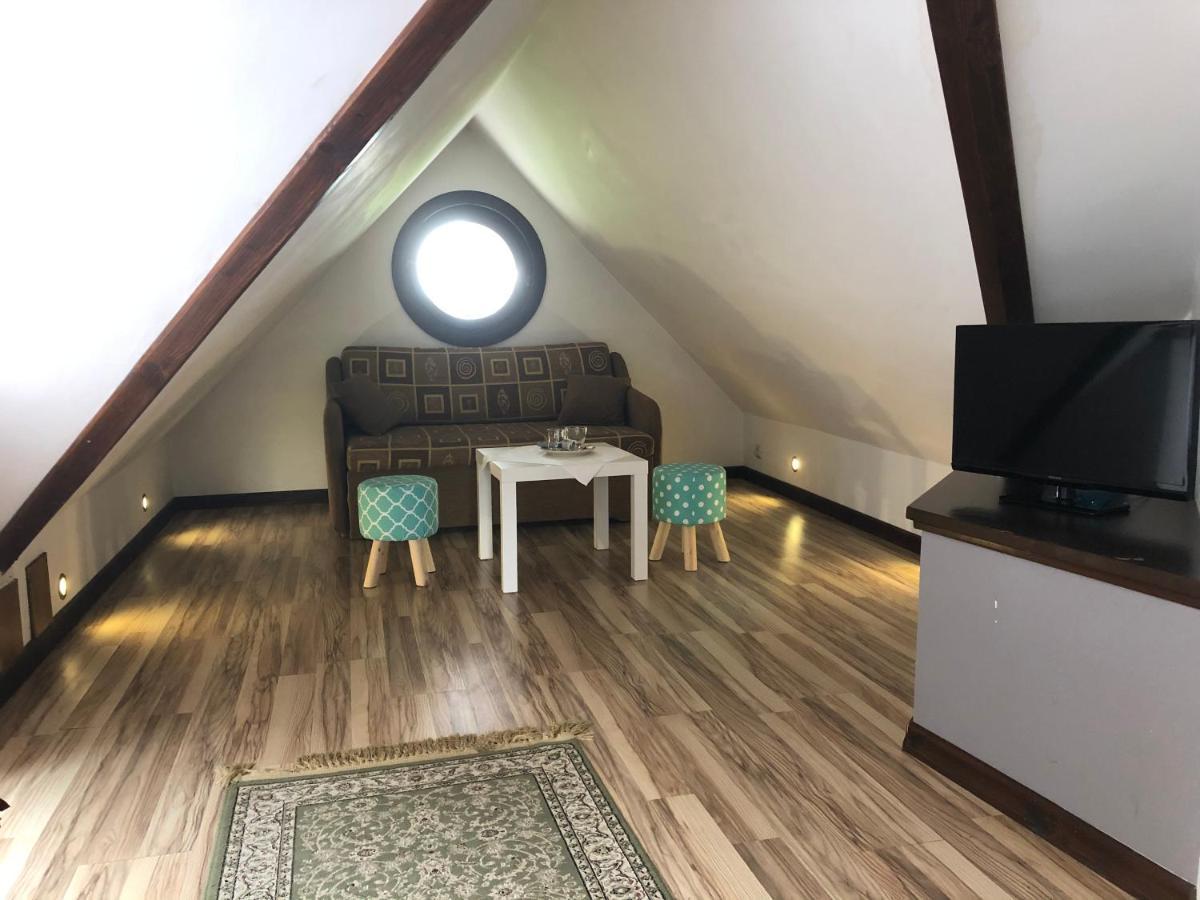 Gosciniec Pod Smrekami Bed and Breakfast Czorsztyn Exteriör bild