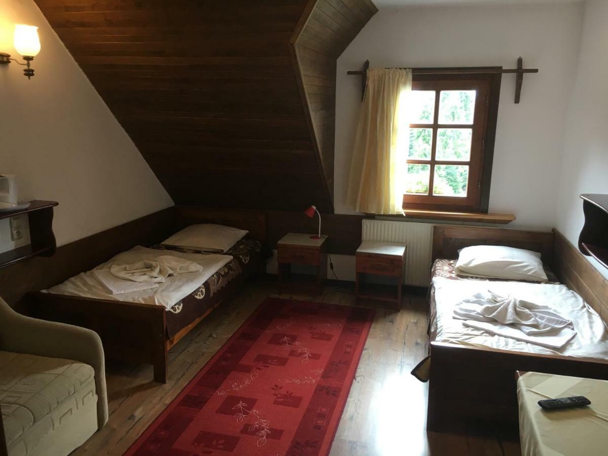 Gosciniec Pod Smrekami Bed and Breakfast Czorsztyn Exteriör bild
