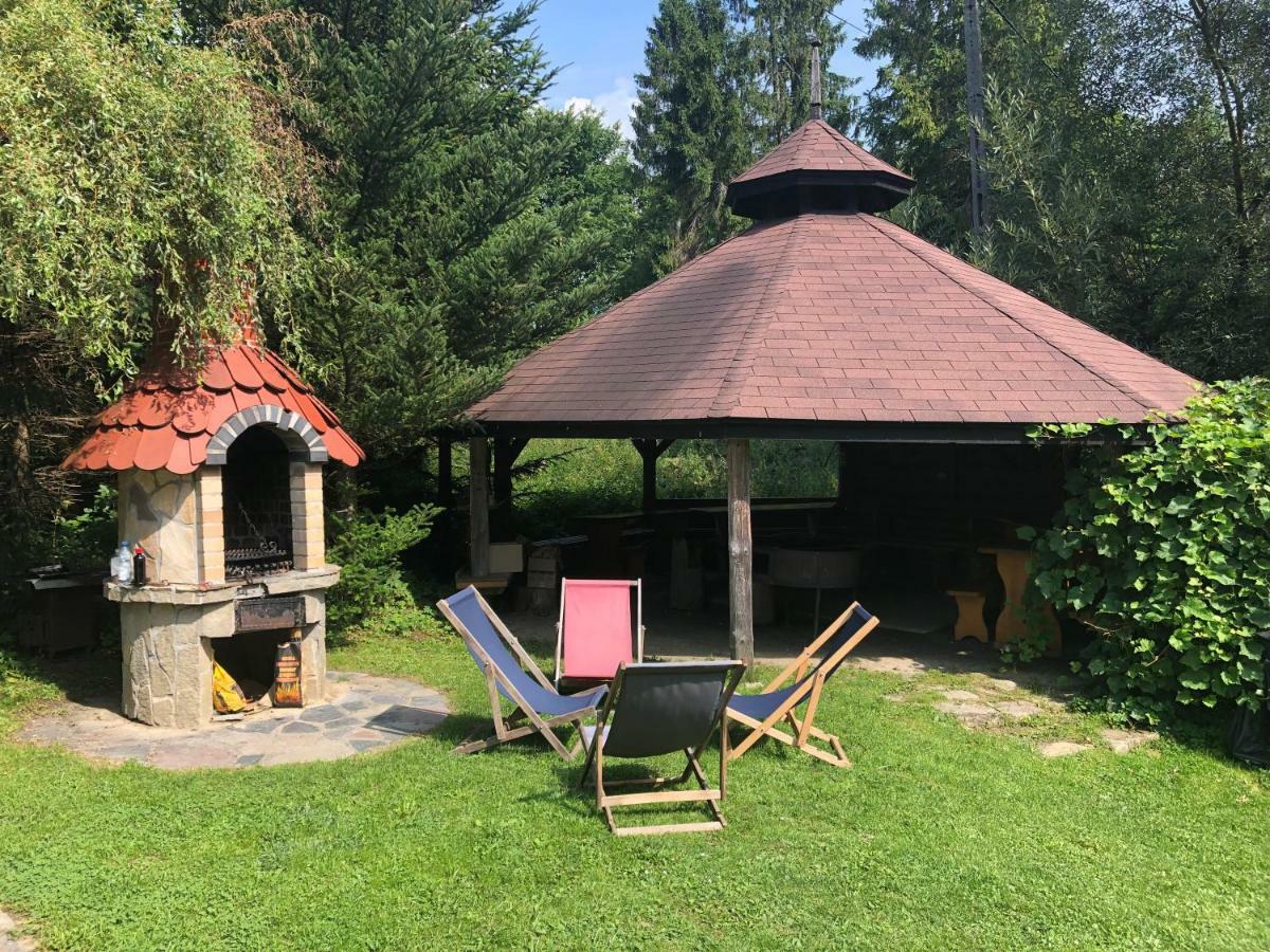 Gosciniec Pod Smrekami Bed and Breakfast Czorsztyn Exteriör bild